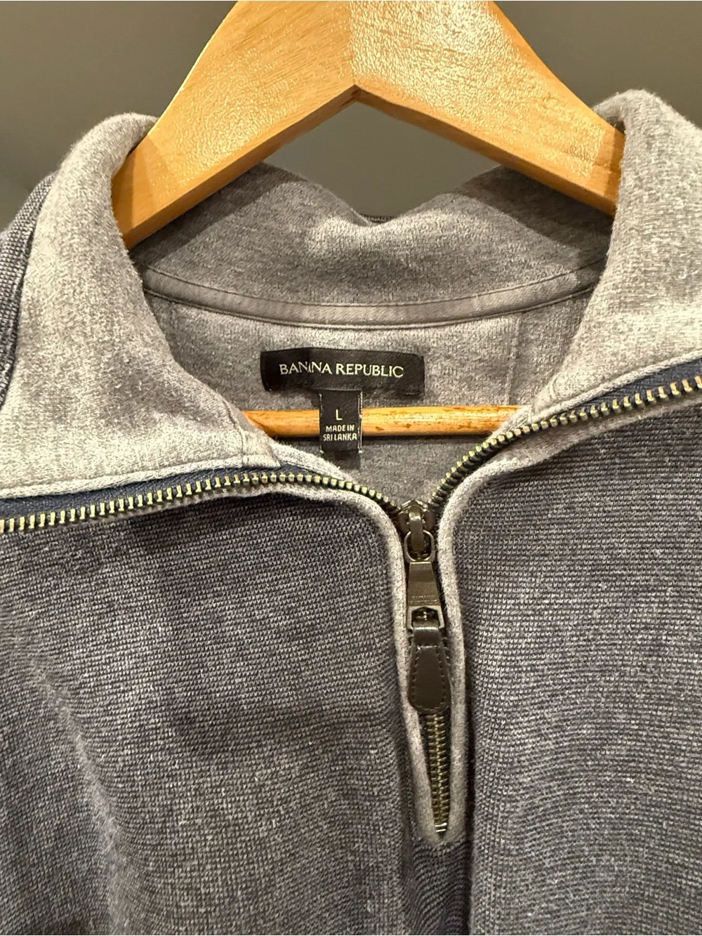 Banana Republic Men's Heathered Navy Quarter-Zip Pullover